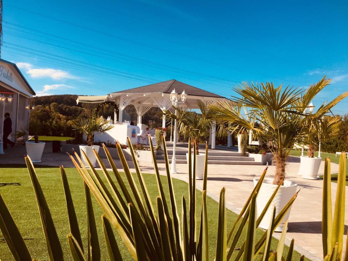 שוואנדורף אין ביירן Landhotel Grabinger מראה חיצוני תמונה