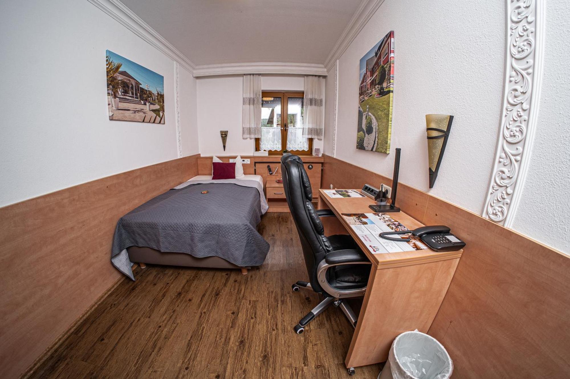שוואנדורף אין ביירן Landhotel Grabinger מראה חיצוני תמונה