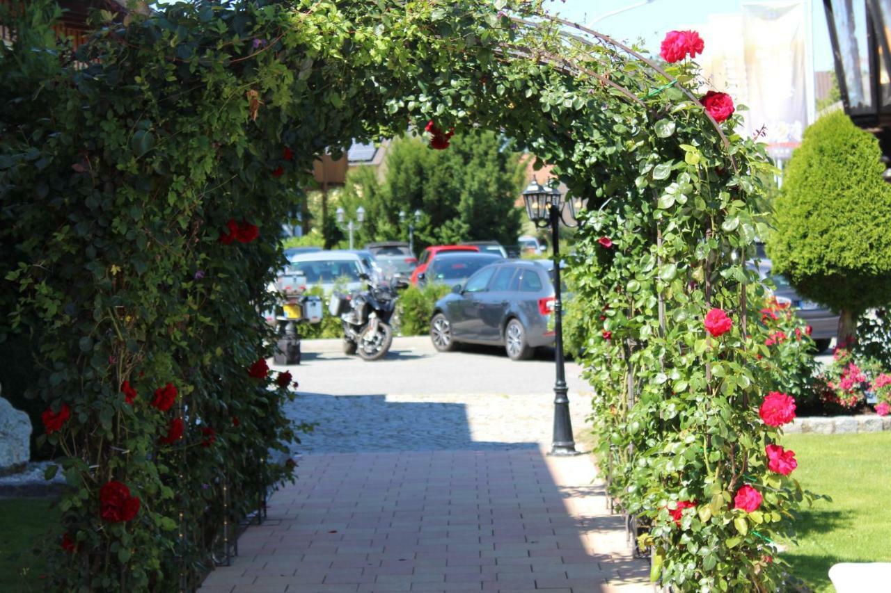 שוואנדורף אין ביירן Landhotel Grabinger מראה חיצוני תמונה