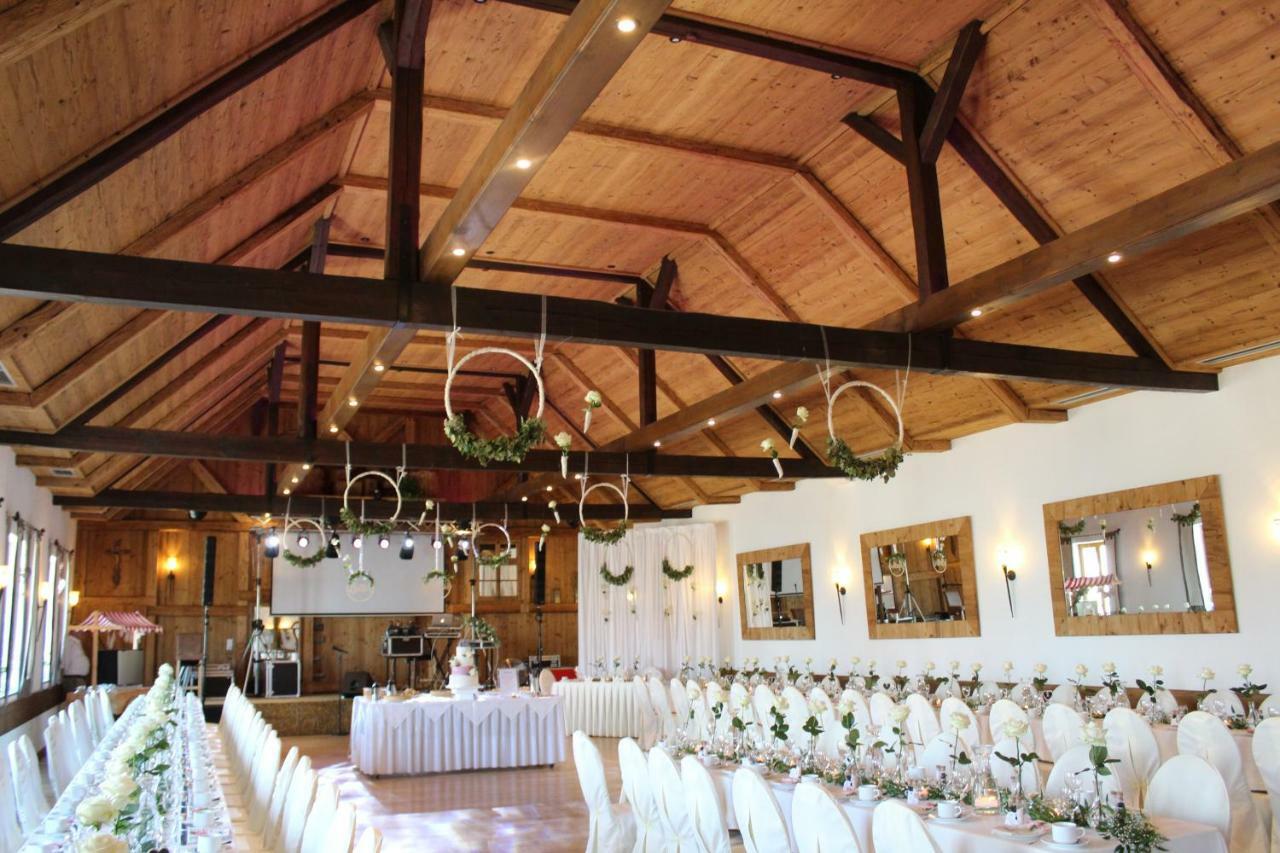 שוואנדורף אין ביירן Landhotel Grabinger מראה חיצוני תמונה
