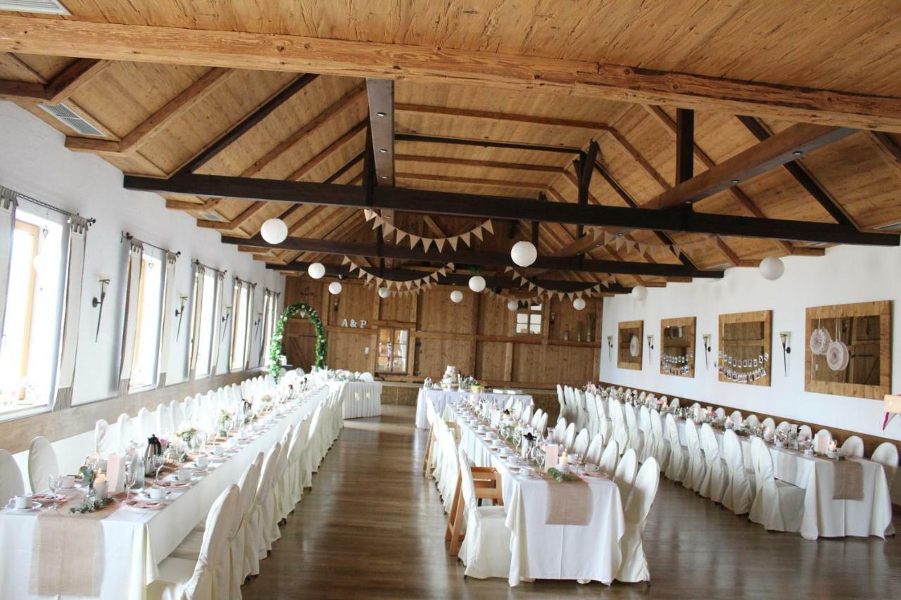 שוואנדורף אין ביירן Landhotel Grabinger מראה חיצוני תמונה